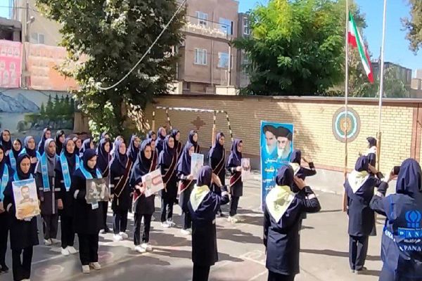 اجرای گارد پرچم در مدارس شهرستان خوی