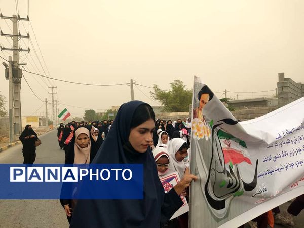 دانش آموزان امروز پرچم داران استقلال و عزت فردا 