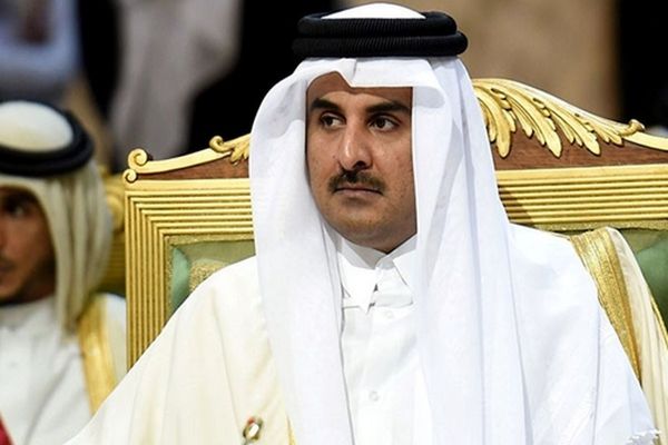 امیر قطر وارد فرودگاه دمشق شد