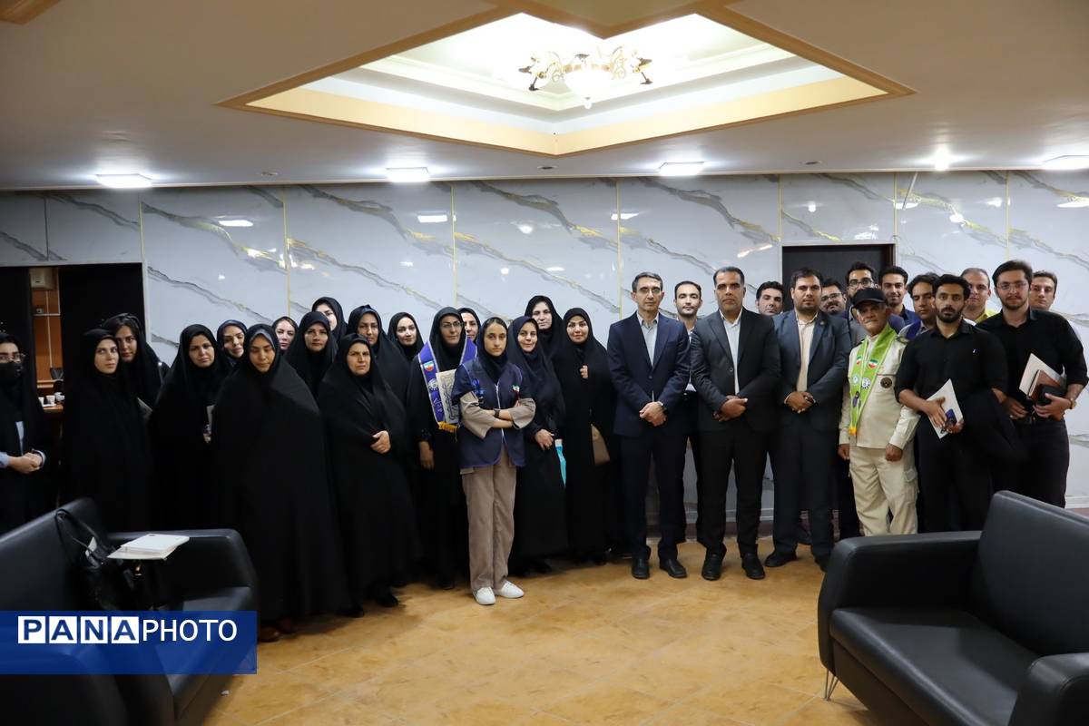 نشست شورای برنامهریزی و هماندیشی سازمان دانشآموزی استان لرستان