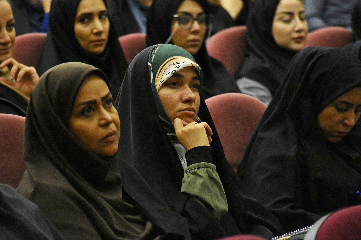 برگزاری دوره‌های توانمندسازی معلمان و مدیران شهرستان پردیس به مناسبت هفته دولت