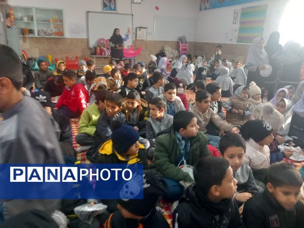 جشنواره میوه آرایی در مدرسه شهید غلامی خلیل آباد 