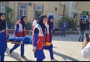 مانور پدافند غیر عامل در مدارس رودان اجرا شد