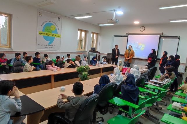 برگزاری کلاس شاهنامه خوانی در دانشگاه پیام نور شهرستان شیروان