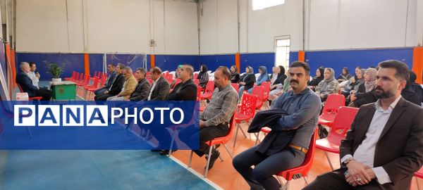 انتخابات انجمن اولیای و مربیان در مدرسه شهدای فرهنگی شهرستان شیروان