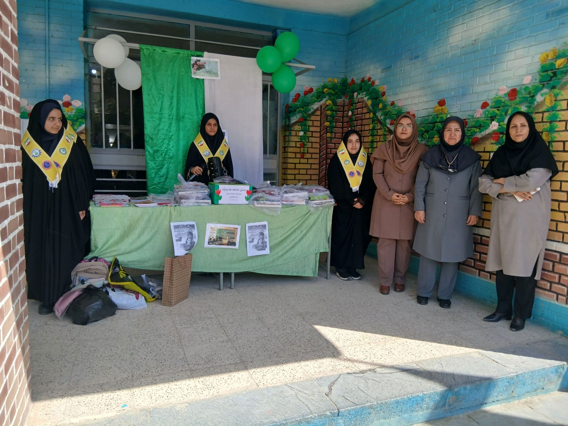 جشن عاطفه ها در دبیرستان سمانه ناحیه یک