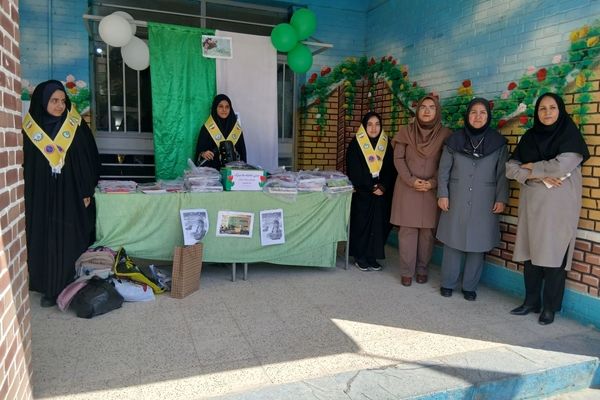 جشن عاطفه ها در دبیرستان سمانه ناحیه یک 