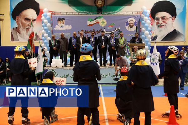 جشن سپاس معلم و سالروز تاسیس سازمان دانش‌آموزی در آذربایجان غربی