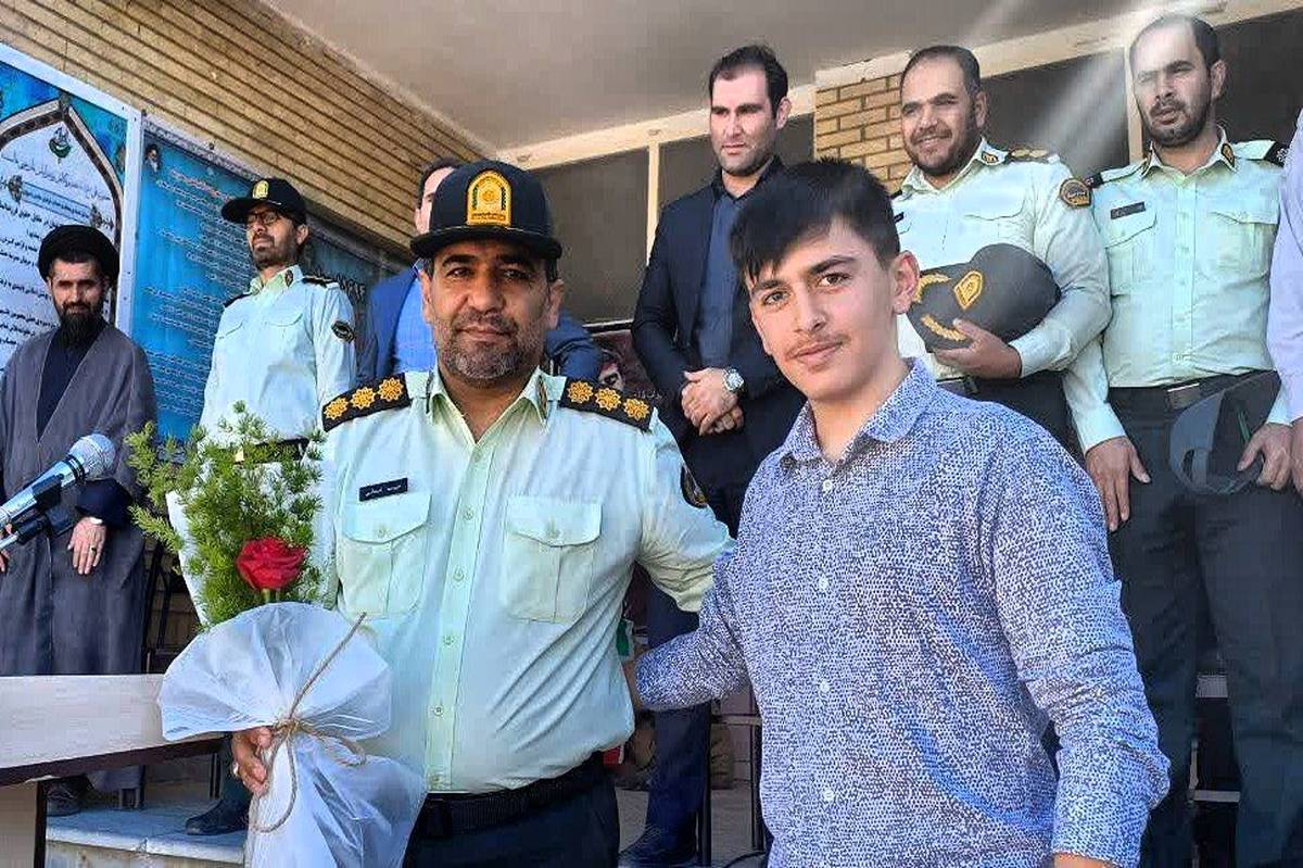 پلیس میهمان دبستان خلیج فارس بستان‌آباد شد