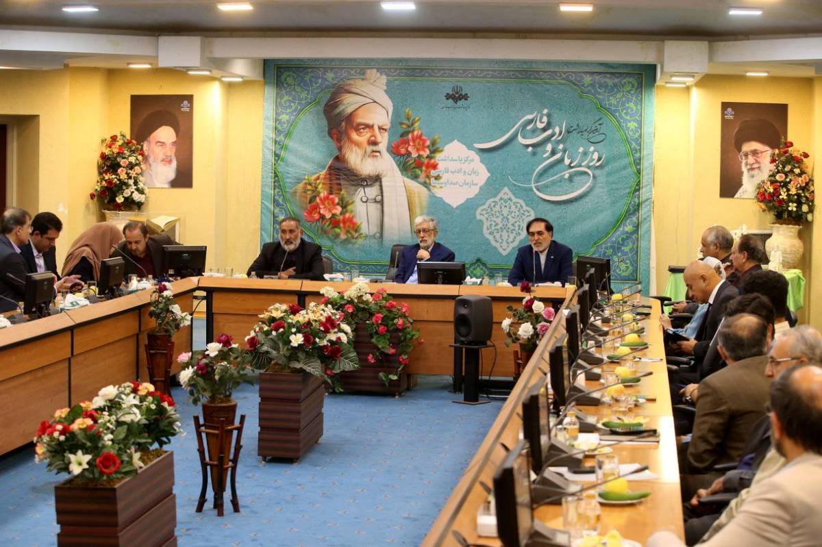 فرهنگستان بدون رسانه موفق نخواهد شد