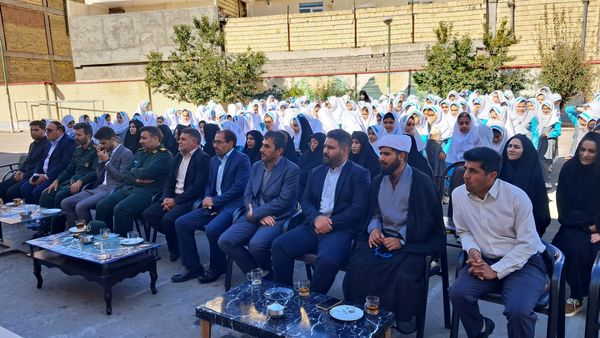 جشن عاطفه‌ها در مدارس چاراویماق