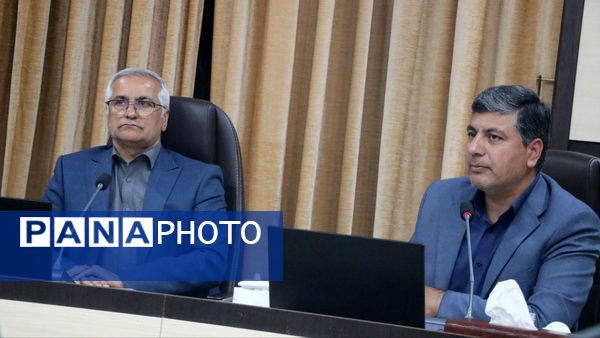 نشست هم‌اندیشی دانش‌آموز خبرنگاران پانا با معاون امنیتی و انتظامی استانداری خراسان رضوی 