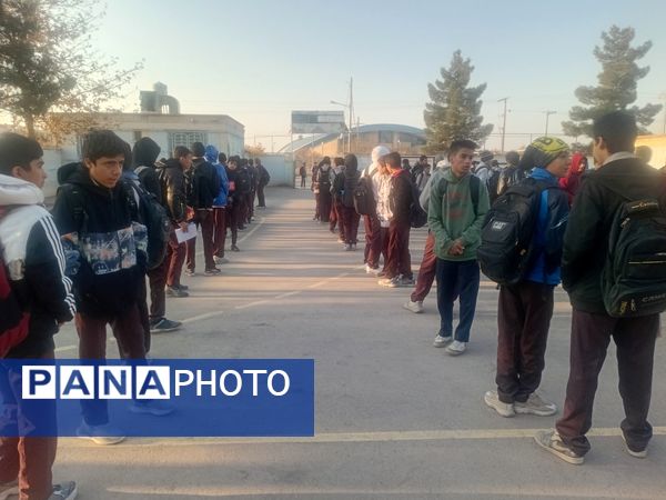 صبحگاه دبیرستان علامه طباطبایی