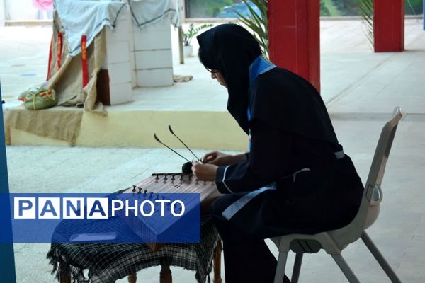 یادواره «لاله‌های روشن» در جم؛ بزرگداشت دانش‌آموز شهید حسین صافی در ریحانه‌النبی