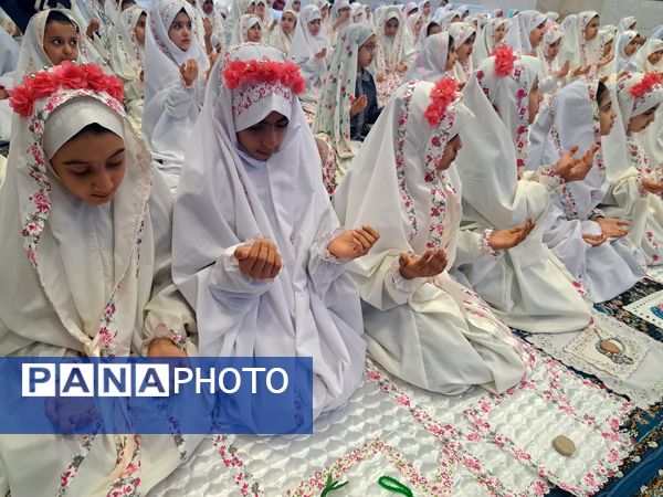 جشن تکلیف دانش‌آموزان دبستان شقایق‌ها 