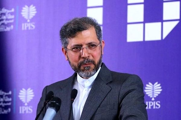  ایران به دیپلماسی در زمان مناسب نگاه می‌کند/ در مواضع خود استوار هستیم