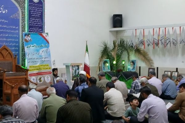 شب شعر و روایت‌گری محفل ادبی خارزنج در خلیل‌آباد