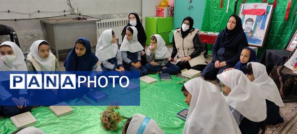 محفل انس با قرآن در ماه مبارک رمضان در مدرسه شهید خاقانی شیروان
