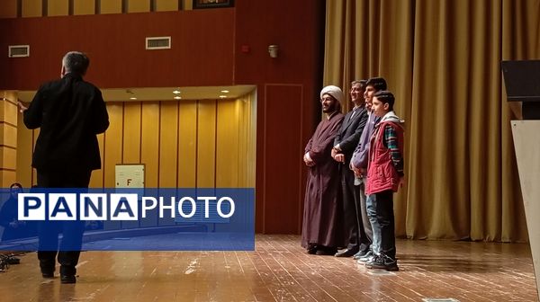 دورهمی بزرگ «لیگ جتی‌ها»