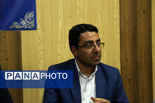 جلسه هم‌اندیشی مربیان پیشتازان استان آذربایجان شرقی