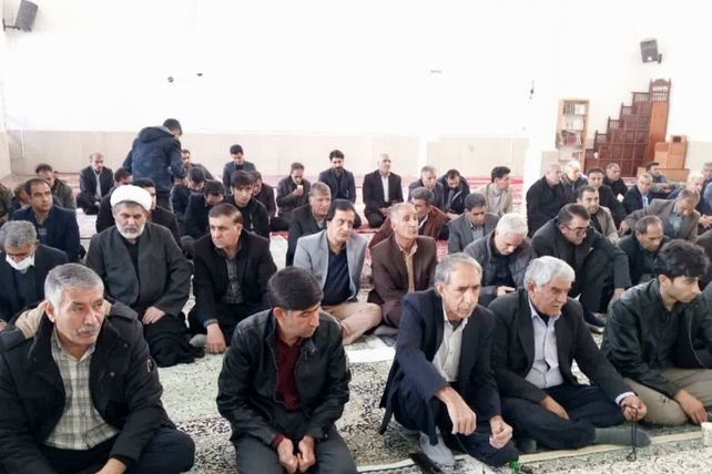 مراسم یادبود 2 فرهنگی فقید کوهنانی در مصلای مسجدالنبی