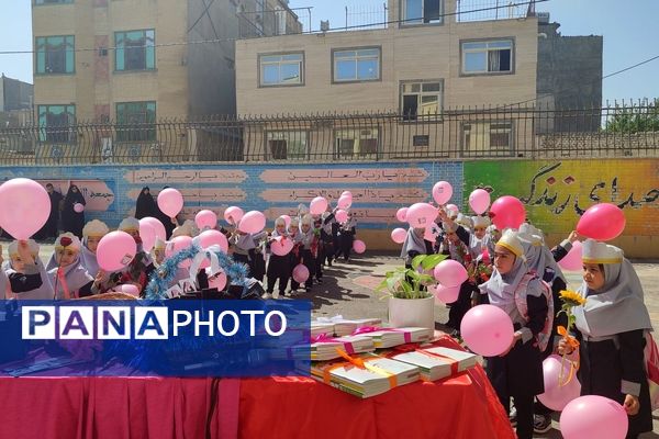 مراسم جشن شکوفه‌‎ها در دبستان شاهد حاج تقی آقا بزرگ مشهد 