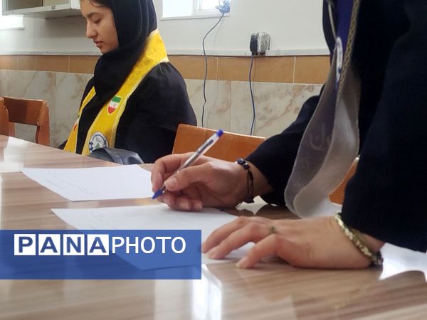 انتخابات شورای دانش‌آموزی در شهرستان فاروج 