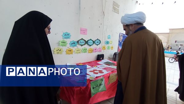 نمایشگاه قرآن ، عترت و نماز در مسجد جامع خلیل آباد 