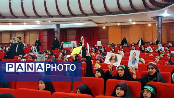 ویژه برنامه فاطمه بهانه خلقت در سالن همایش صدای و سیمای خراسان رضوی