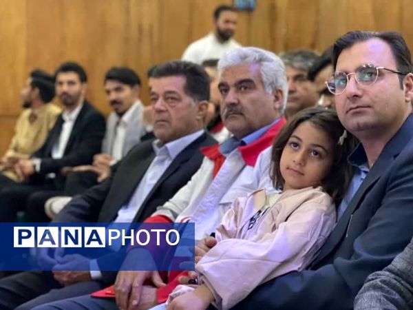 مراسم پرشکوه تجلیل از امدادگران هلال احمر شهرستان کاشمر 