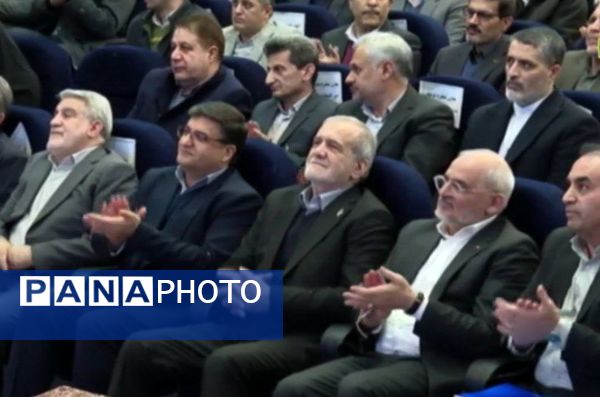  رئیس جمهور وارد بام ایران شد