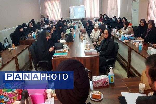 جلسه بصیرت افزایی 9 دی معاونین پرورشی رودهن