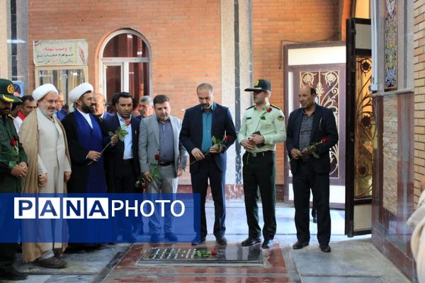 آیین غبارروبی و عطرافشانی گلزار شهدا در گچساران 