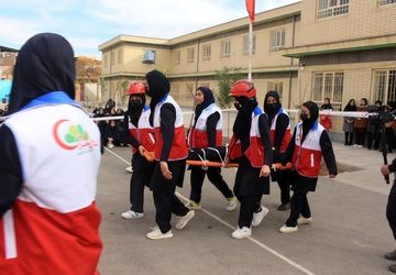 برگزاری مانور سراسری زلزله و ایمنی در مدارس شهرستان بم