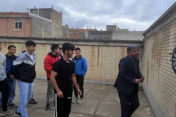 بزرگداشت روز دانش آموز و برگزاری مسابقه دارت