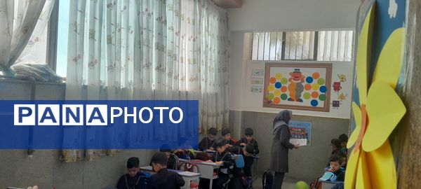 جشن شکوفهها در مدرسه نسل روشن ناحیه 2 کرج