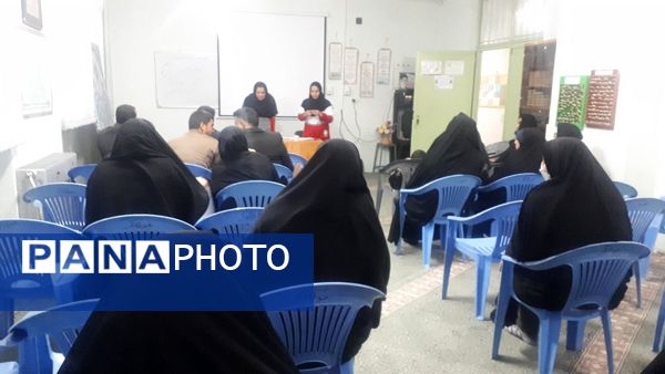 کارگاه آموزشی مربیان پیشتاز شهرستان ابرکوه