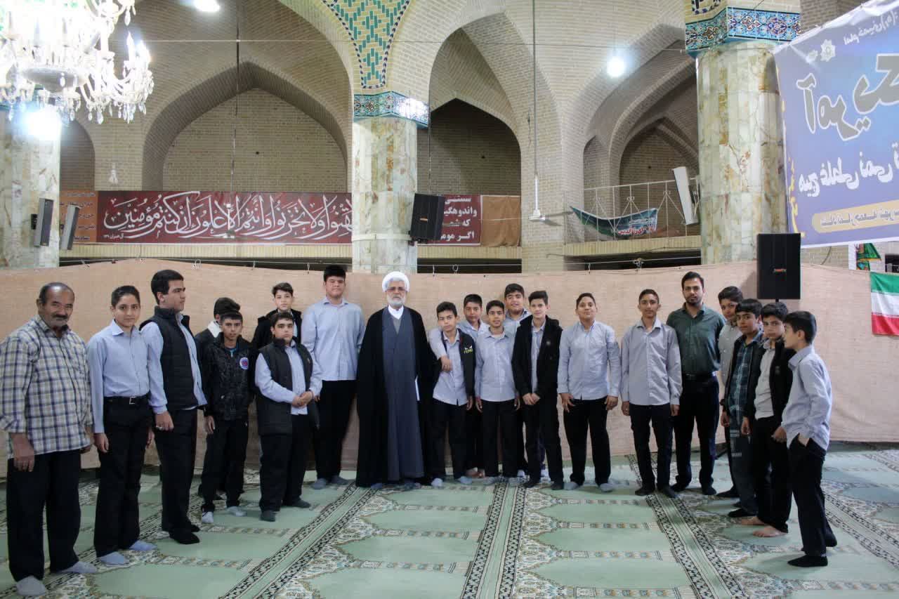 تجلی پیوند مدرسه و مسجد 