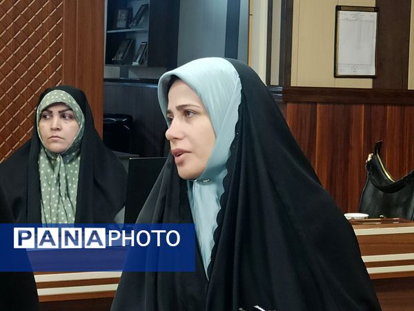 مراسم تقدیر از رابطین امور بانوان مدارس ناحیه یک شهرری