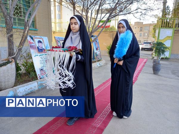  گرامیداشت هفته پیوند  اولیا مربیان در نیشابور