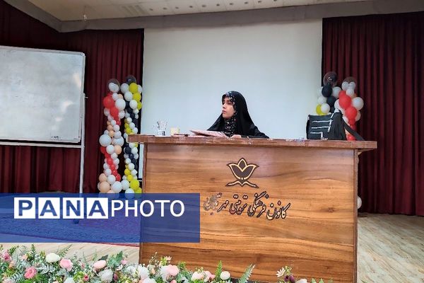 کلاس آموزشی خبرنگاری در کانون مهر تابان نیشابور