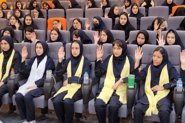 آیین افتتاحیه سفیران سلامت در اردبیل