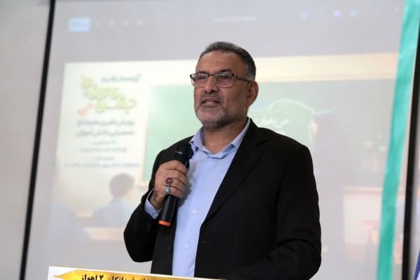 ترویج فرهنگ کتاب‌خوانی؛ گامی مؤثر در رشد فکری دانش‌آموزان خوهد بود 