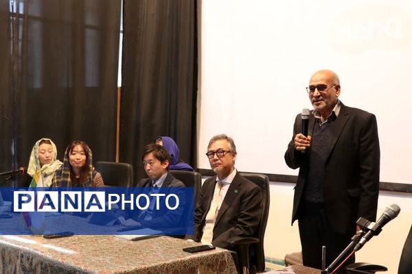 نشست هم‌اندیشی معلمان ژاپنی و یزدی