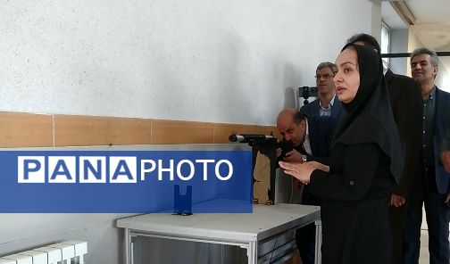 توزیع تجهیزات هنرستان‌ها در بازدید معاون متوسطه وزیر آموزش و پرورش 