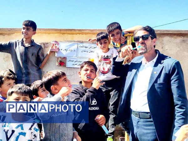 هر دانشآموز یک مسواک