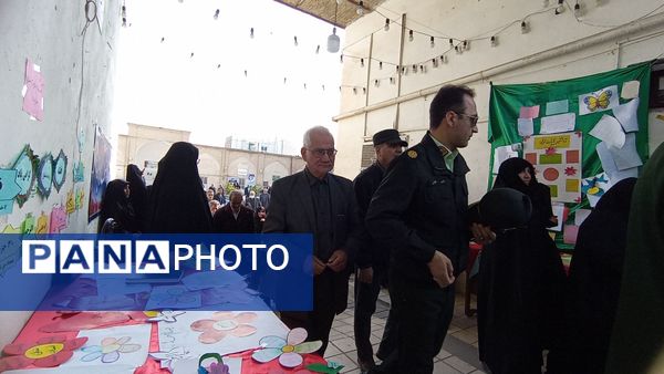 نمایشگاه قرآن ، عترت و نماز در مسجد جامع خلیل آباد 