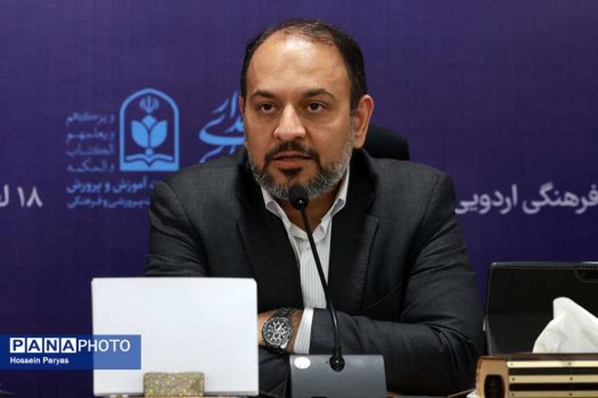 مساله پرورشی باید به سمت عموم دانشآموز حرکت کند/ دانشآموزان باید میداندار فعالیتها باشند، نه صرفا مخاطب