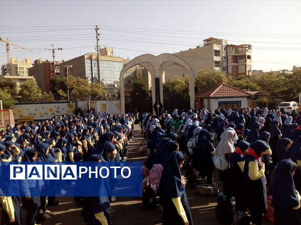 بازگشایی دبستان آرمینه مصلی نژاد همزمان با نواختن زنگ مهر وهفته  دفاع مقدس