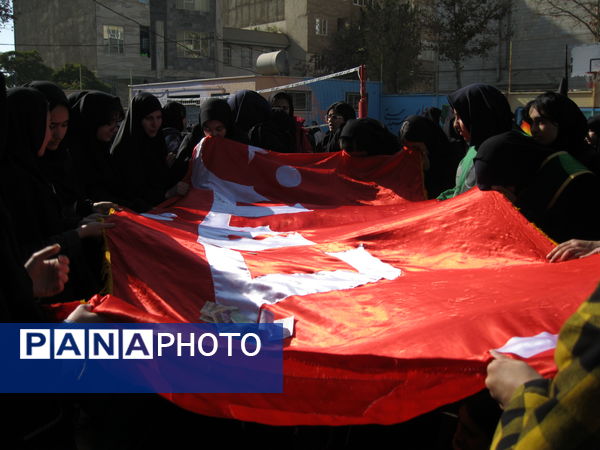 دبیرستان سردار شهید قاسم سلیمانی میزبان شهید گمنام شد